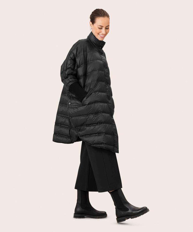 Tilda Dunfrakke, Black