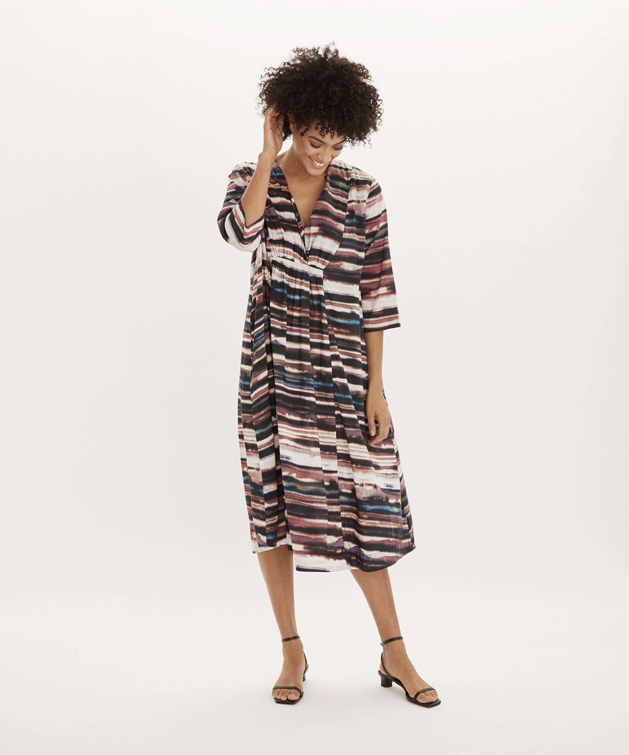 NEILA KJOLE, Mesa Rose