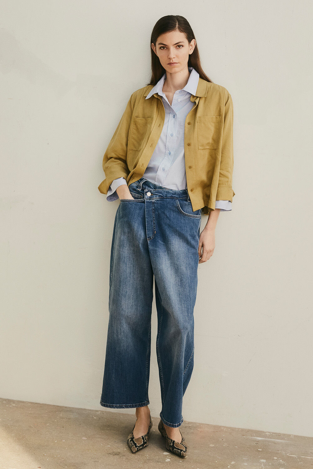 Inareth skjortejakke - Fennel Seed, Ivra skjorte - Zen Blue, Pyralith Denim Bukser - Medium Denim
