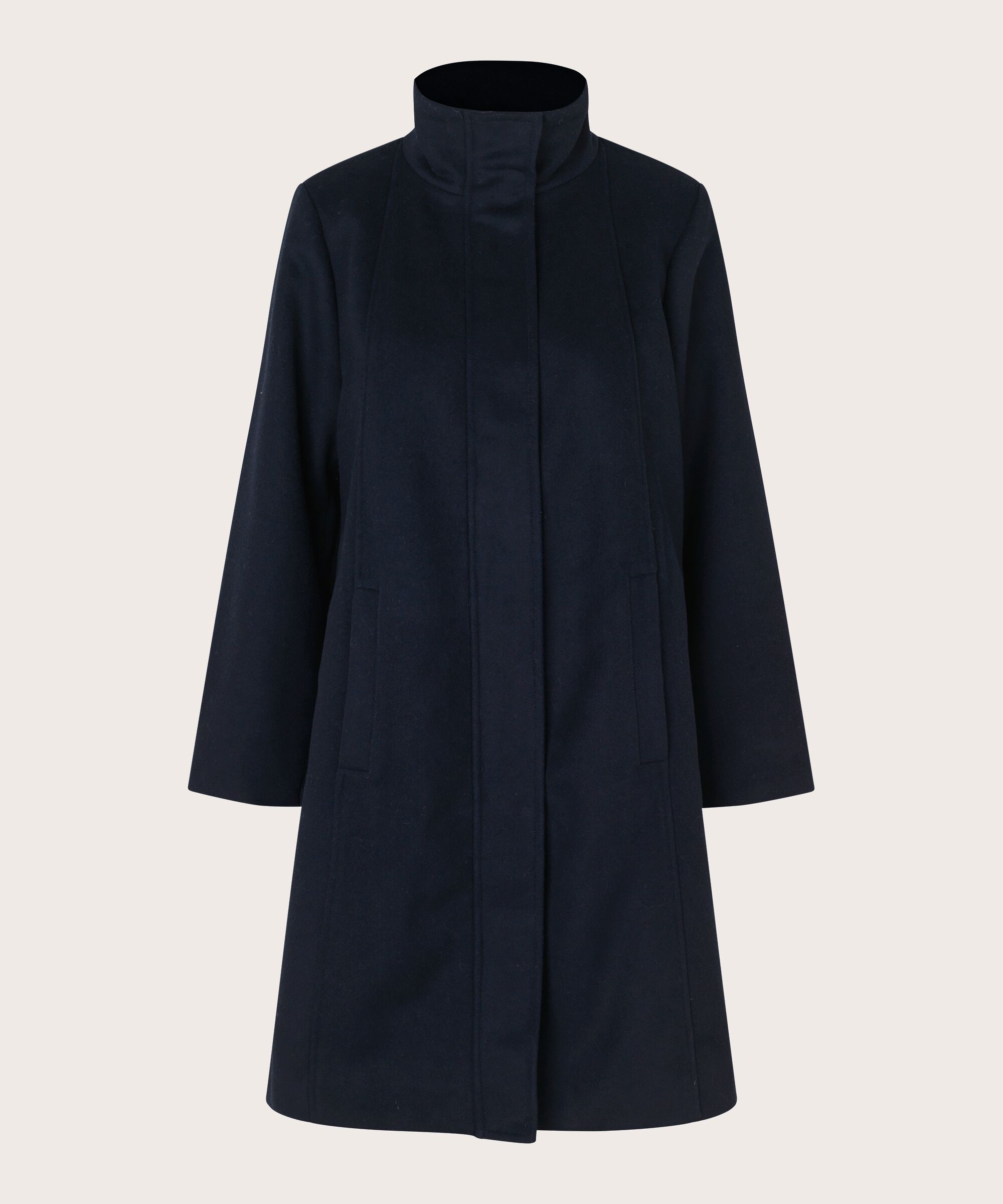 Trine Uldfrakke, Navy