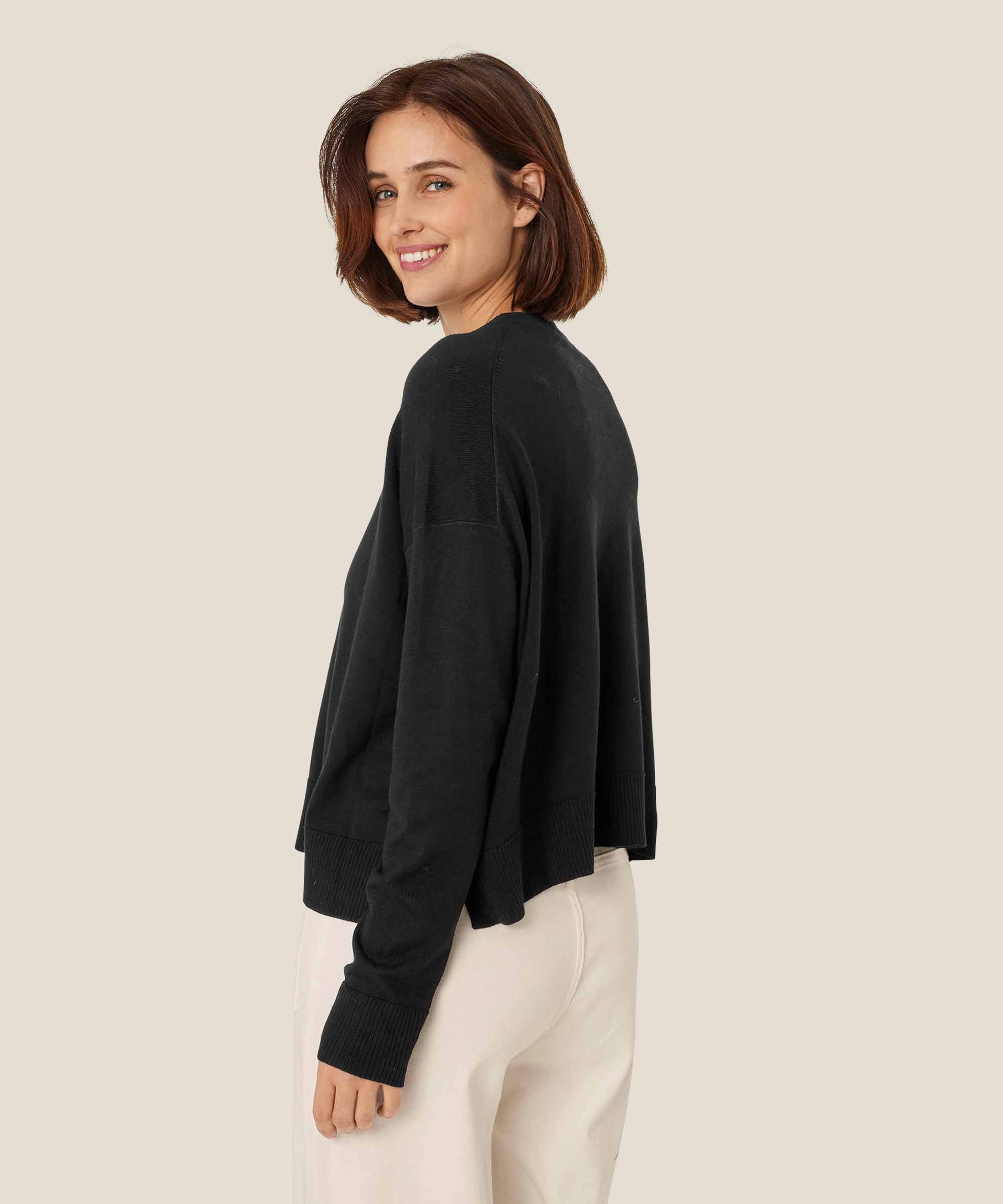 Fayda Top, Black