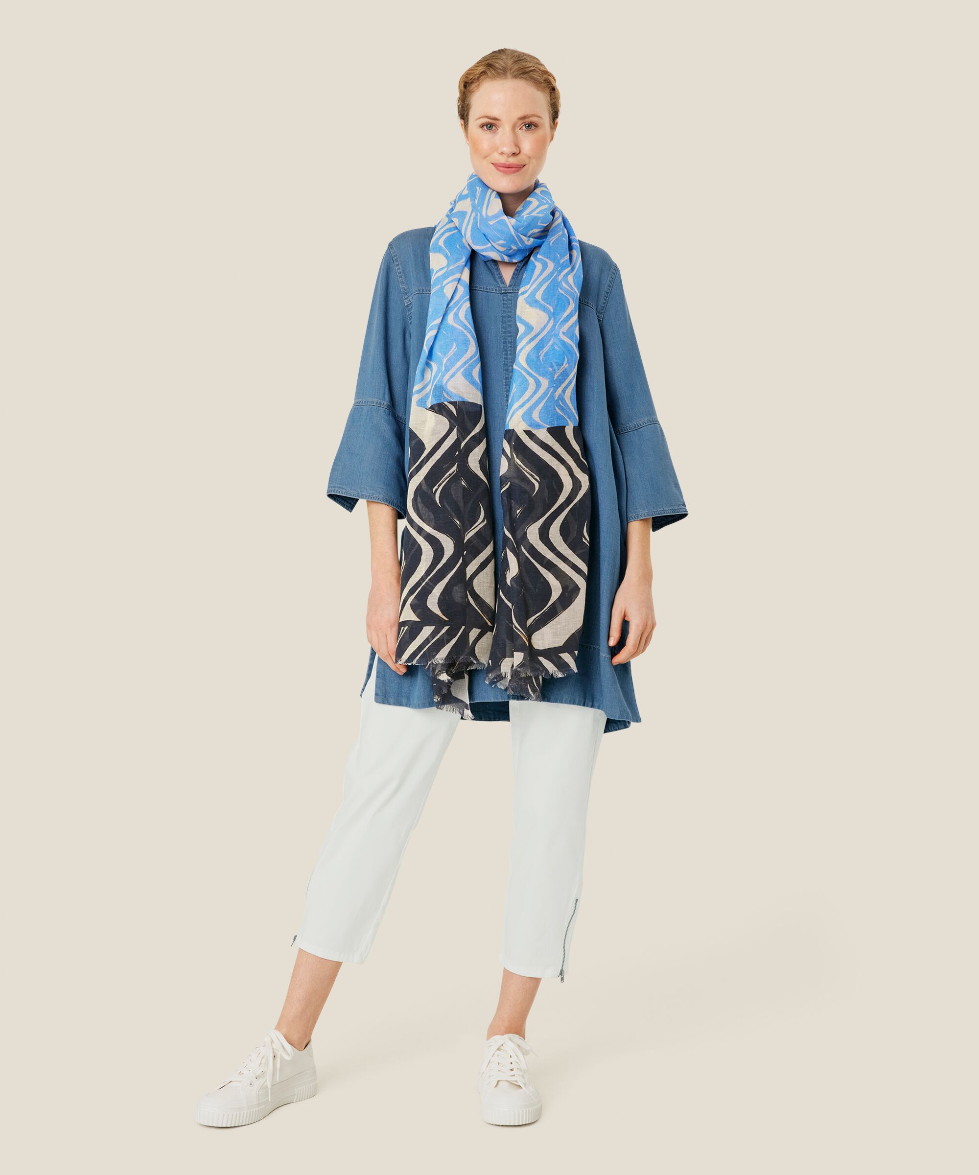 Aylin Tørklæde, Blue Bonnet