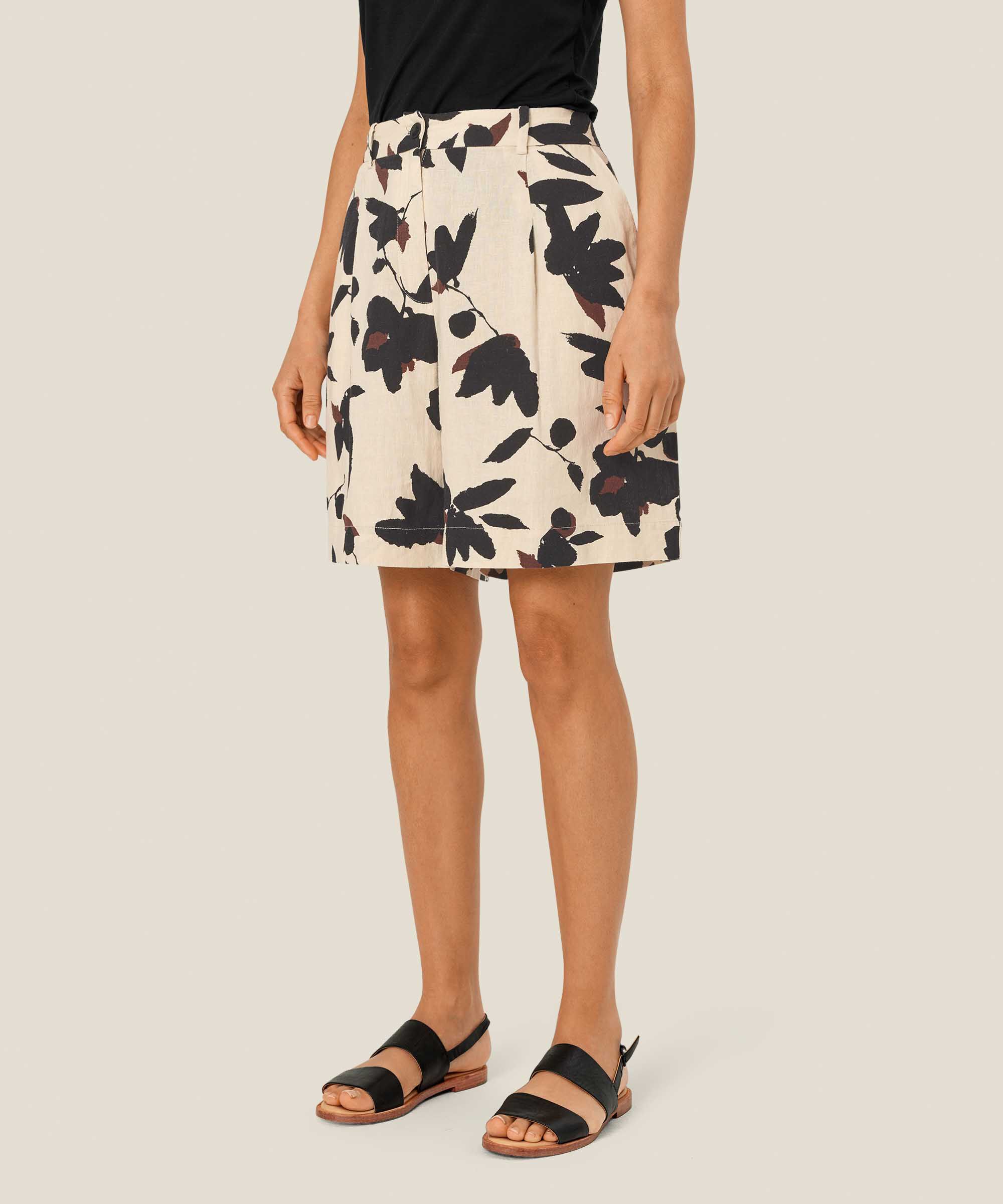 Pauletta Shorts, Chestnut