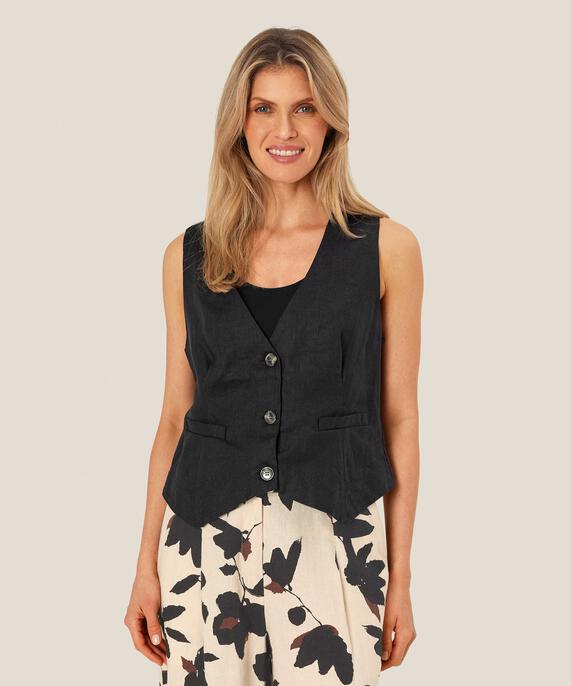Jordyn Vest, Black