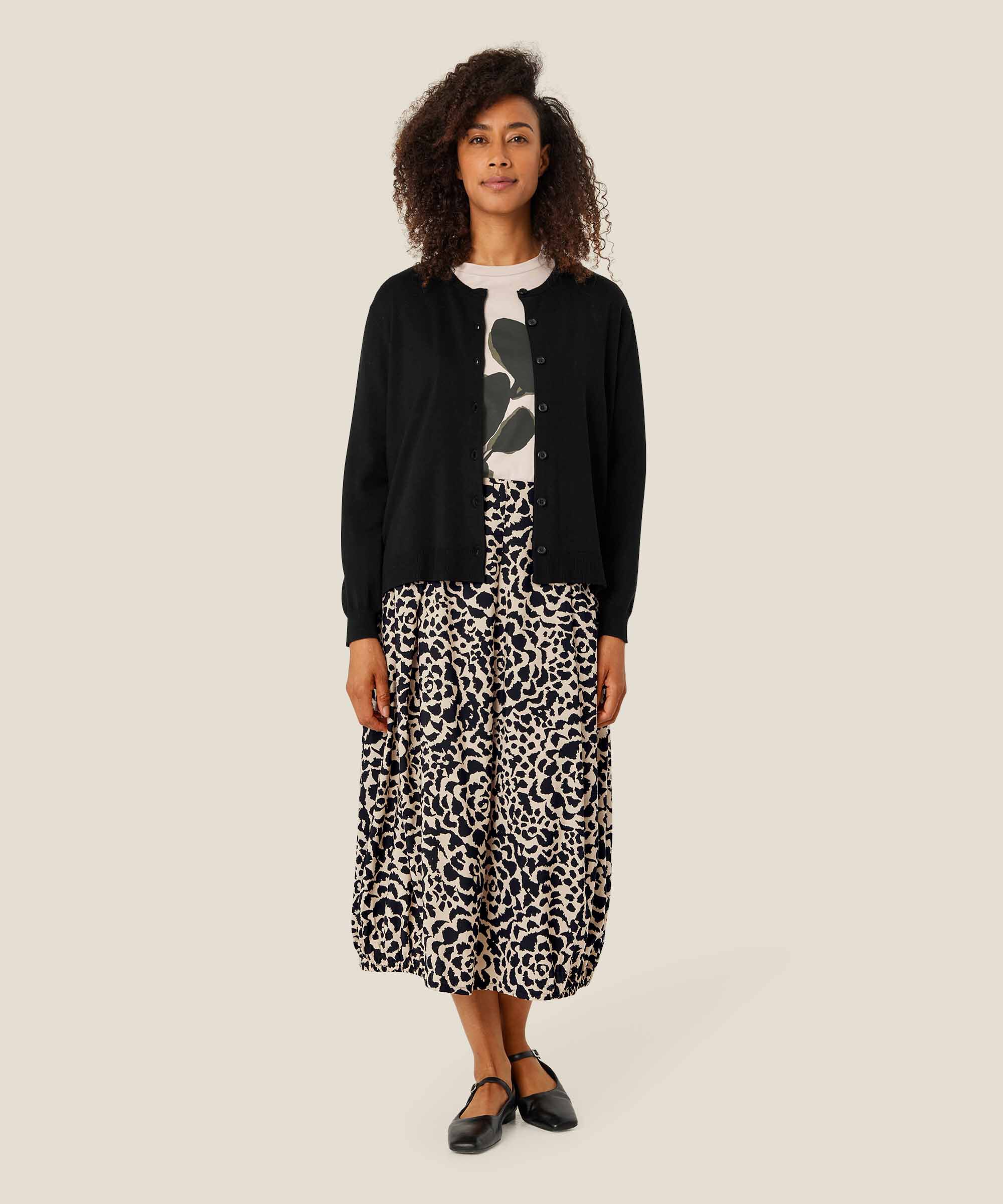 Lariba Cardigan, Black