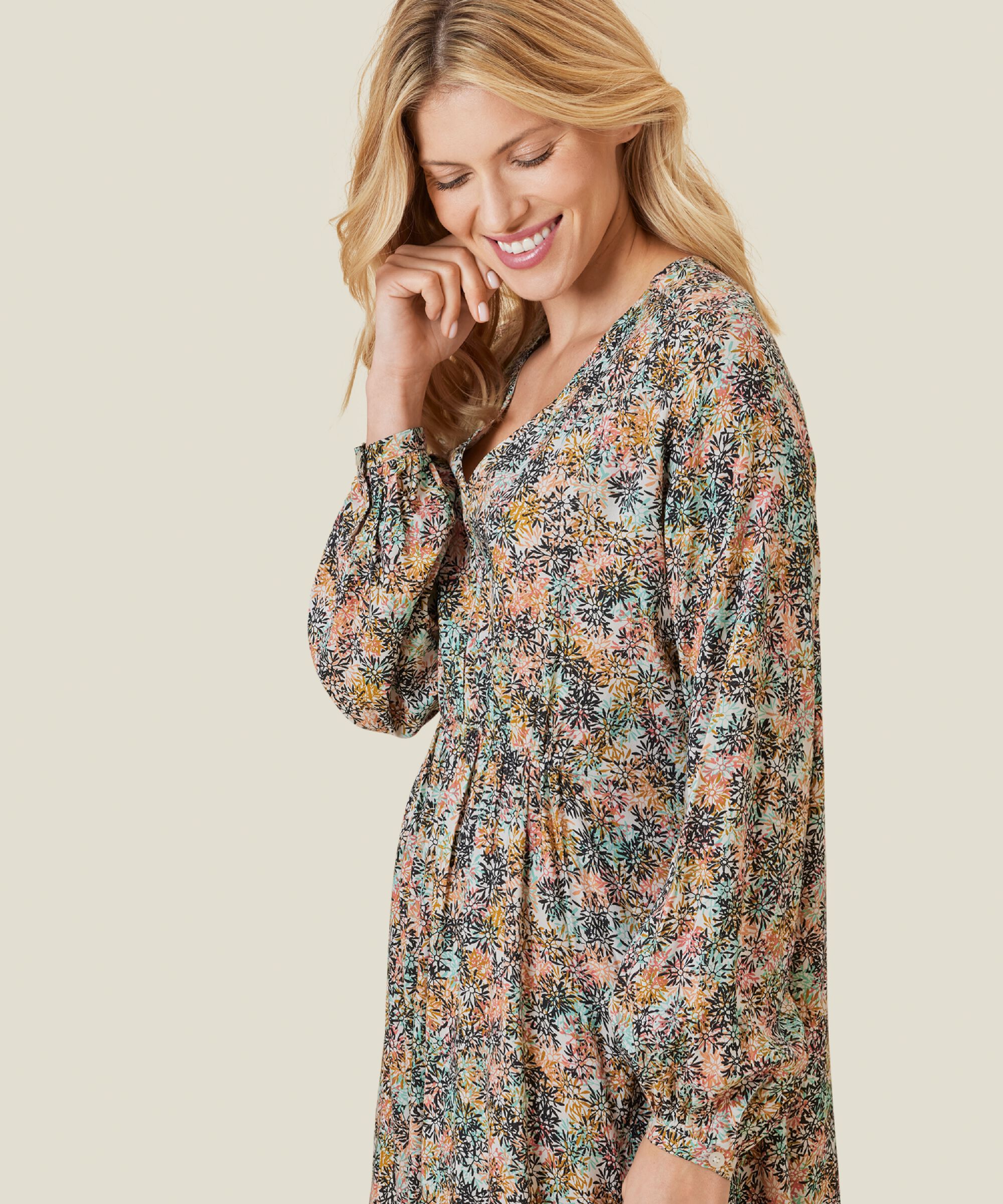 NYMA KJOLE, Sun Baked