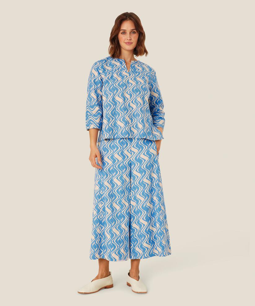 Deirdra Top, Blue Bonnet