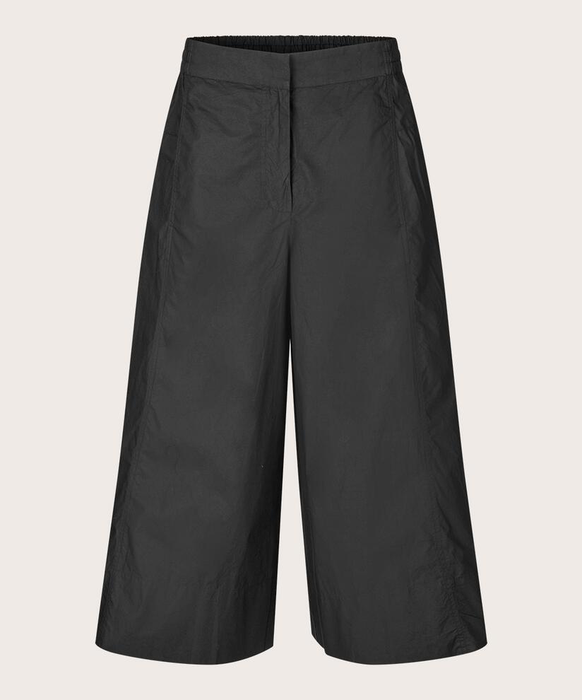 Portia Bukser, Black