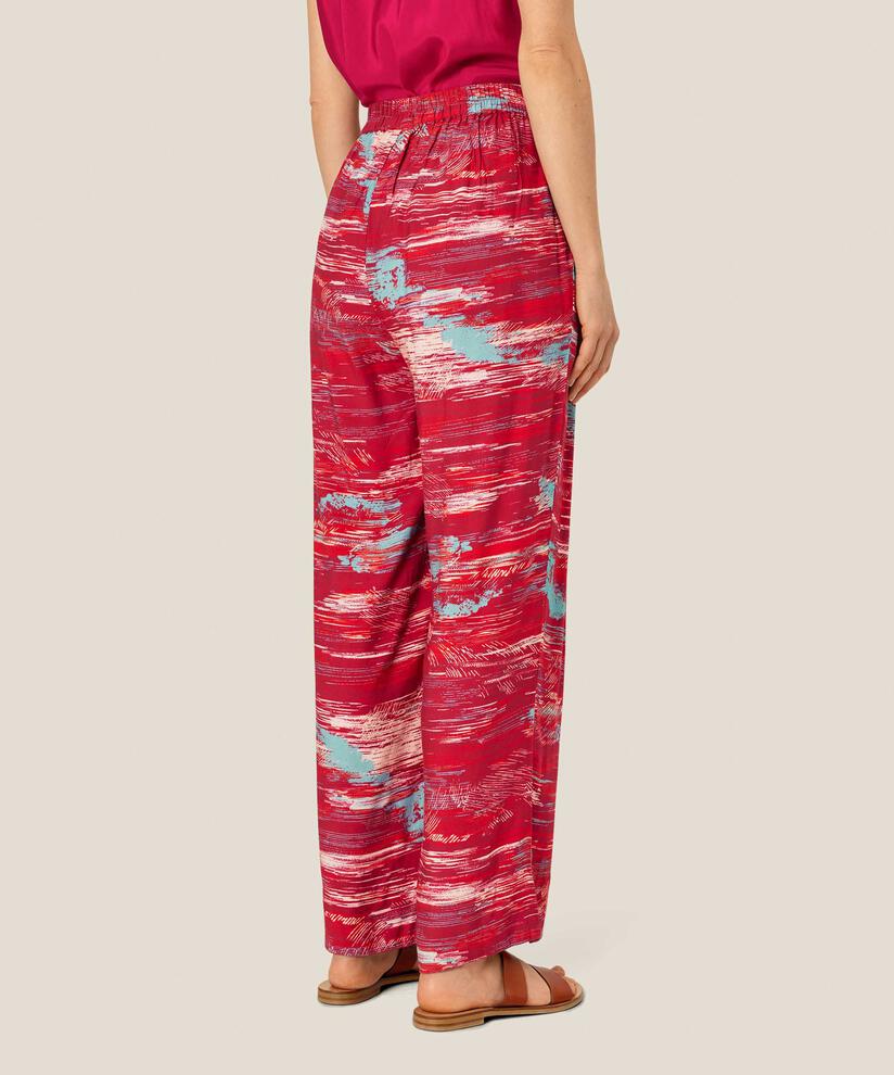 Patty Bukser, Persian Red