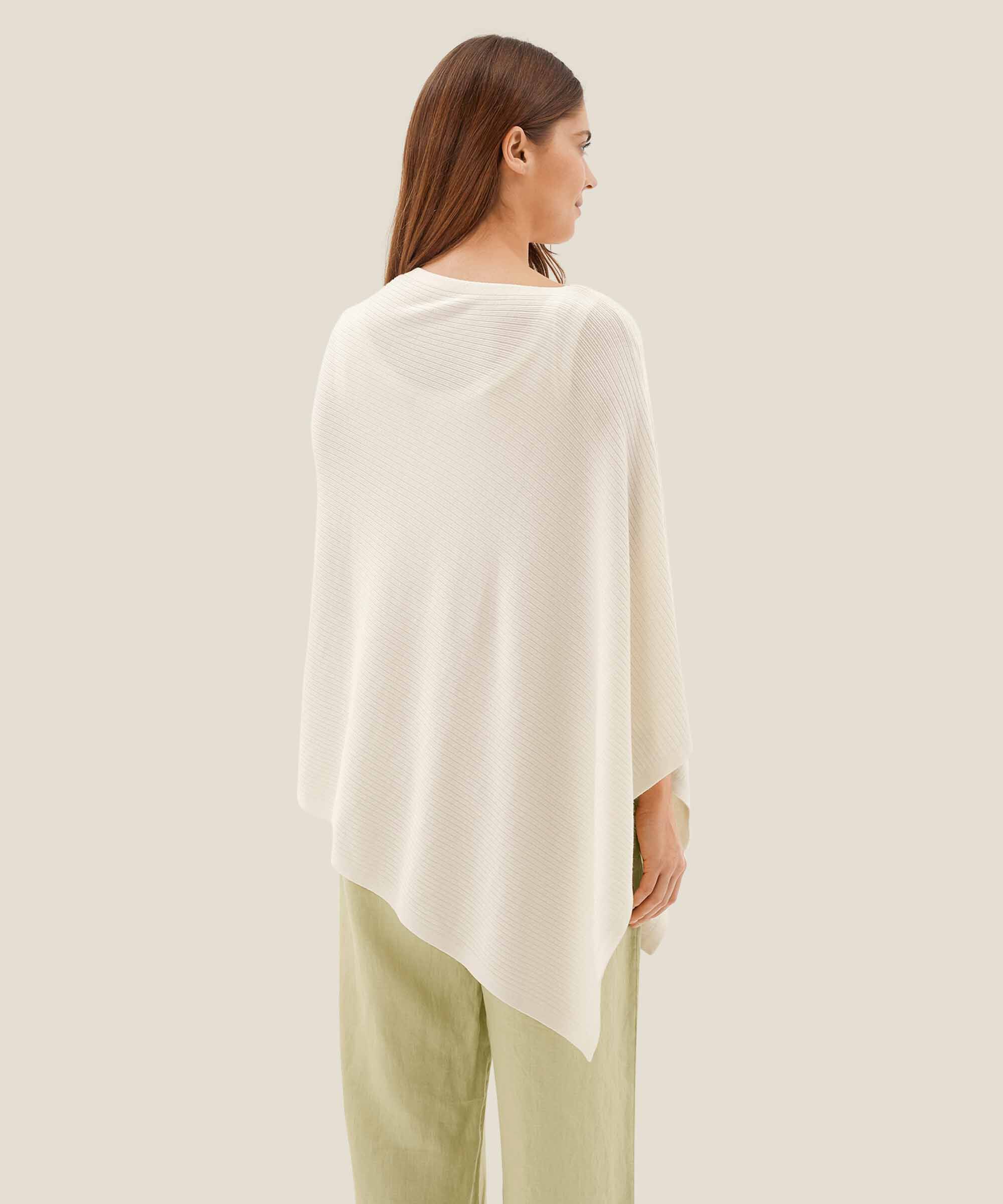 Farassia Poncho, Jet Stream