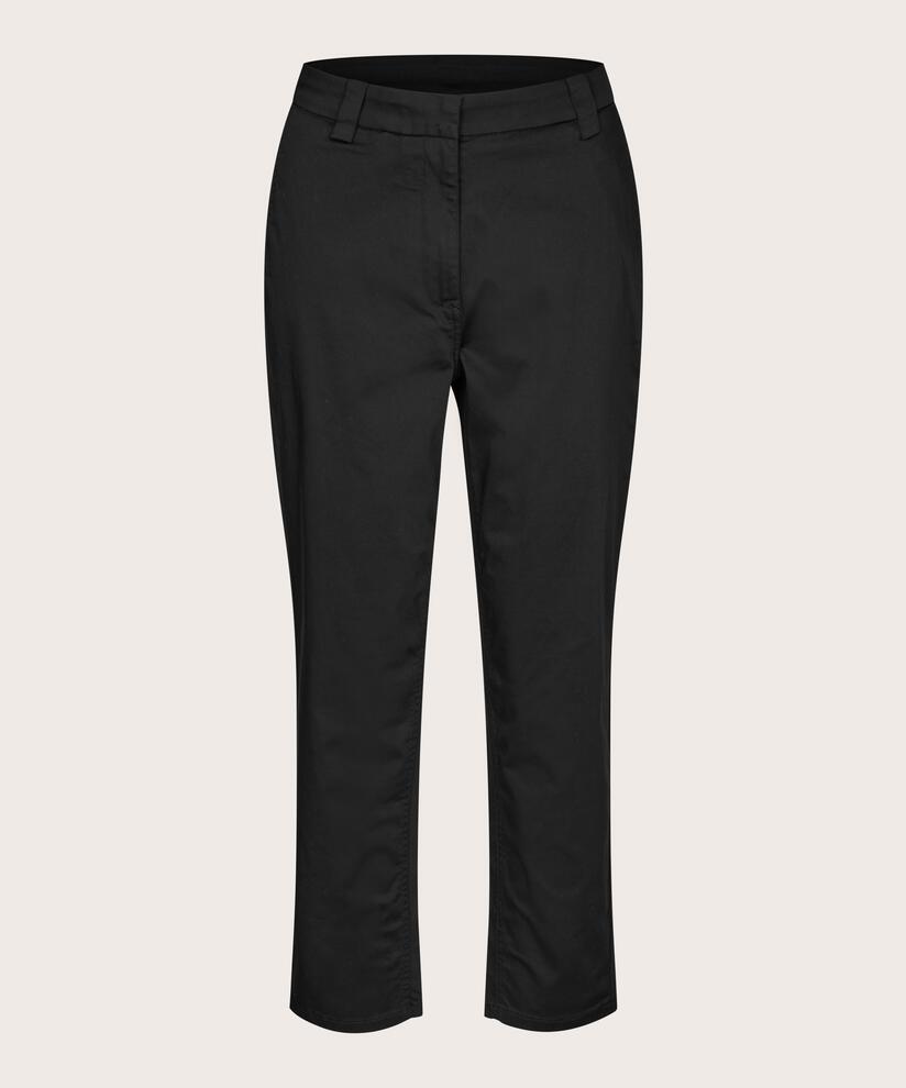Paulisa Bukser, Black