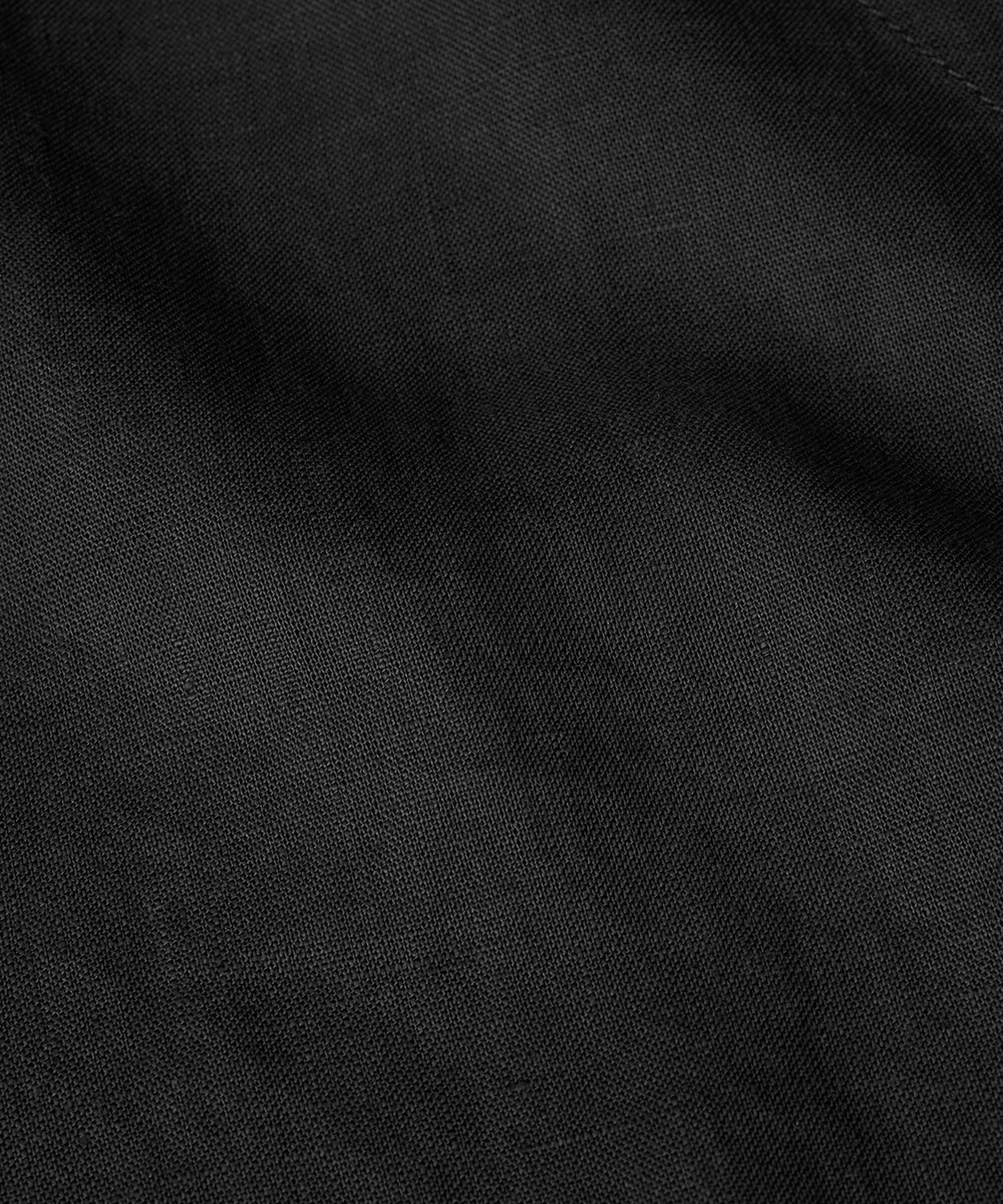 Najan Kjole, Black