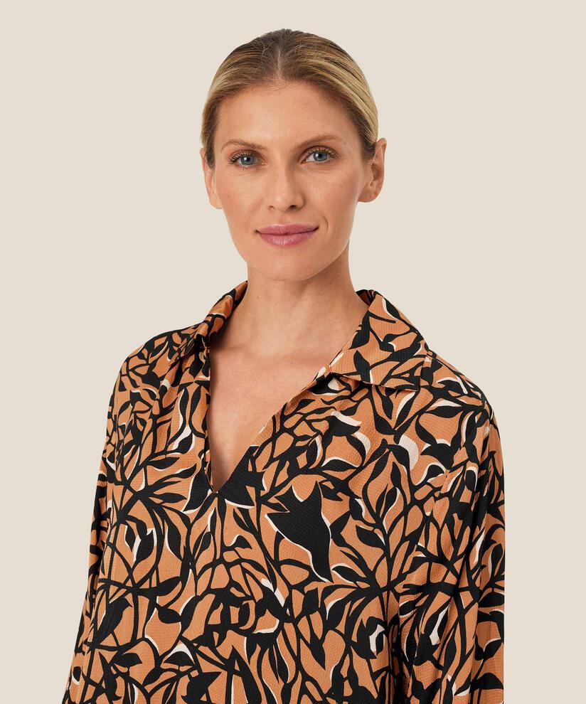 Gagpura Tunika, Bisquit