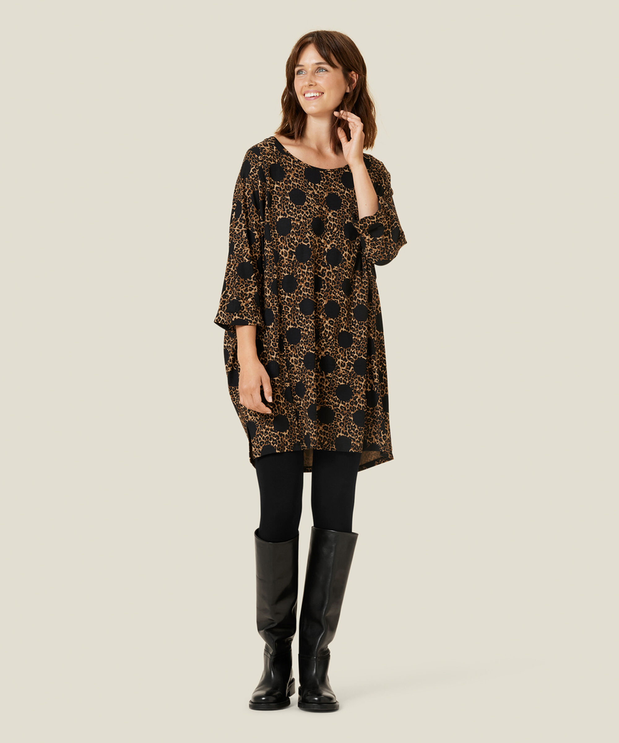 GALENY JERSEY TUNIKA, Monk's Robe