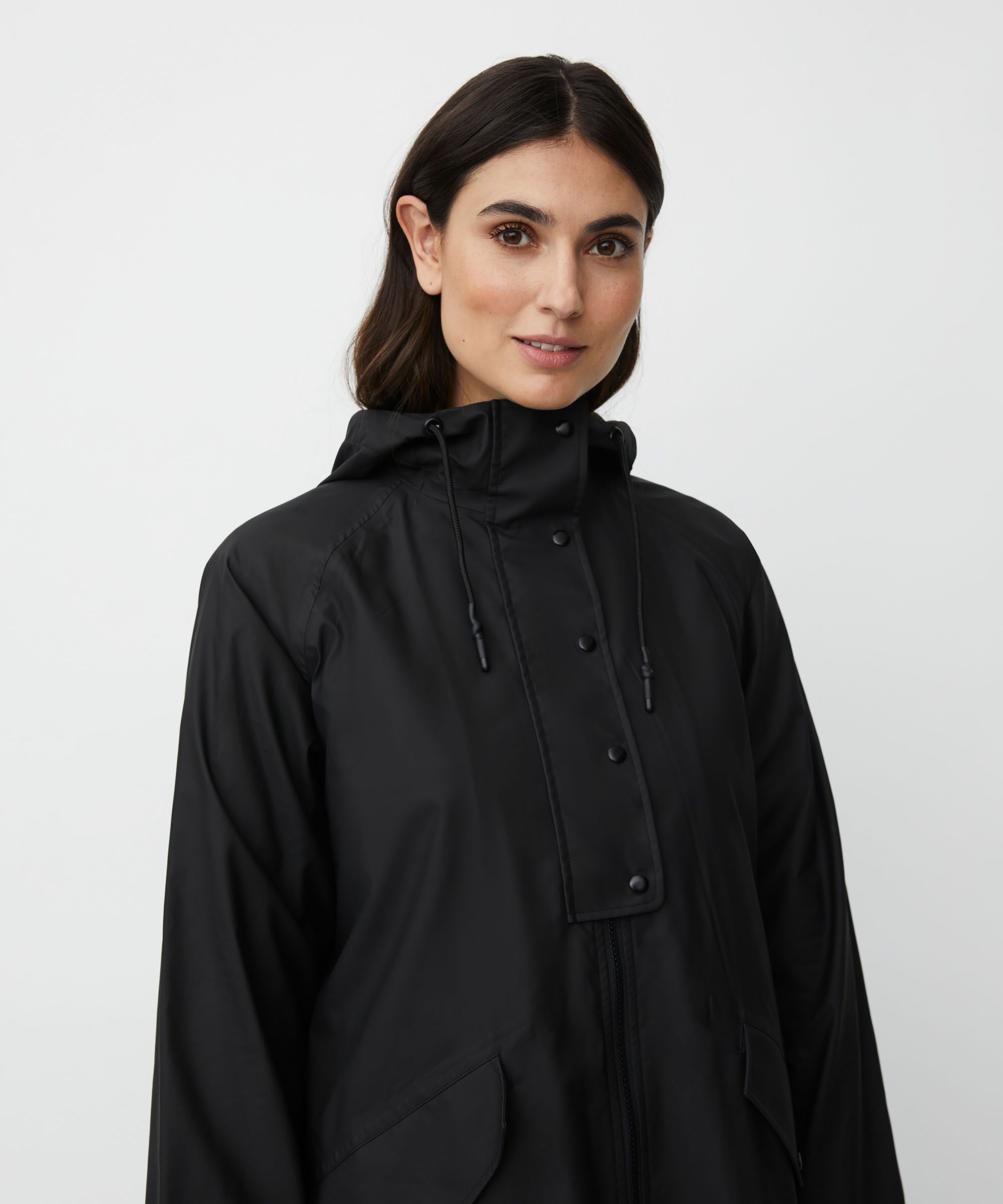 Theia Regnfrakke, Black