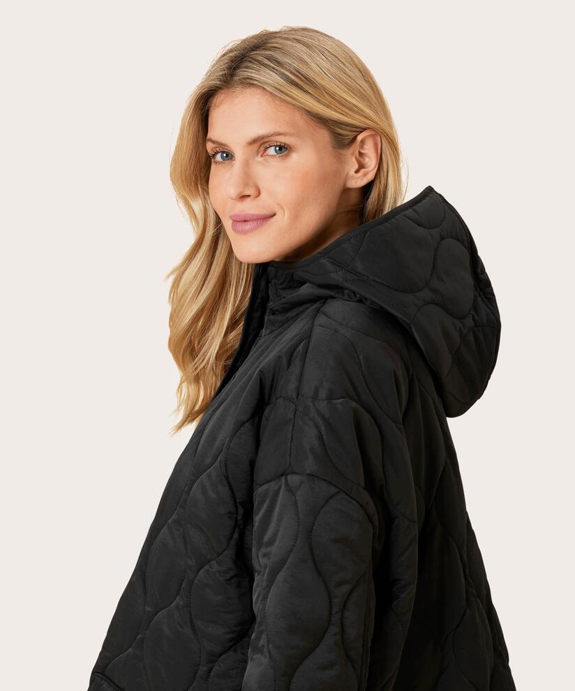 Tehila Frakke, Black