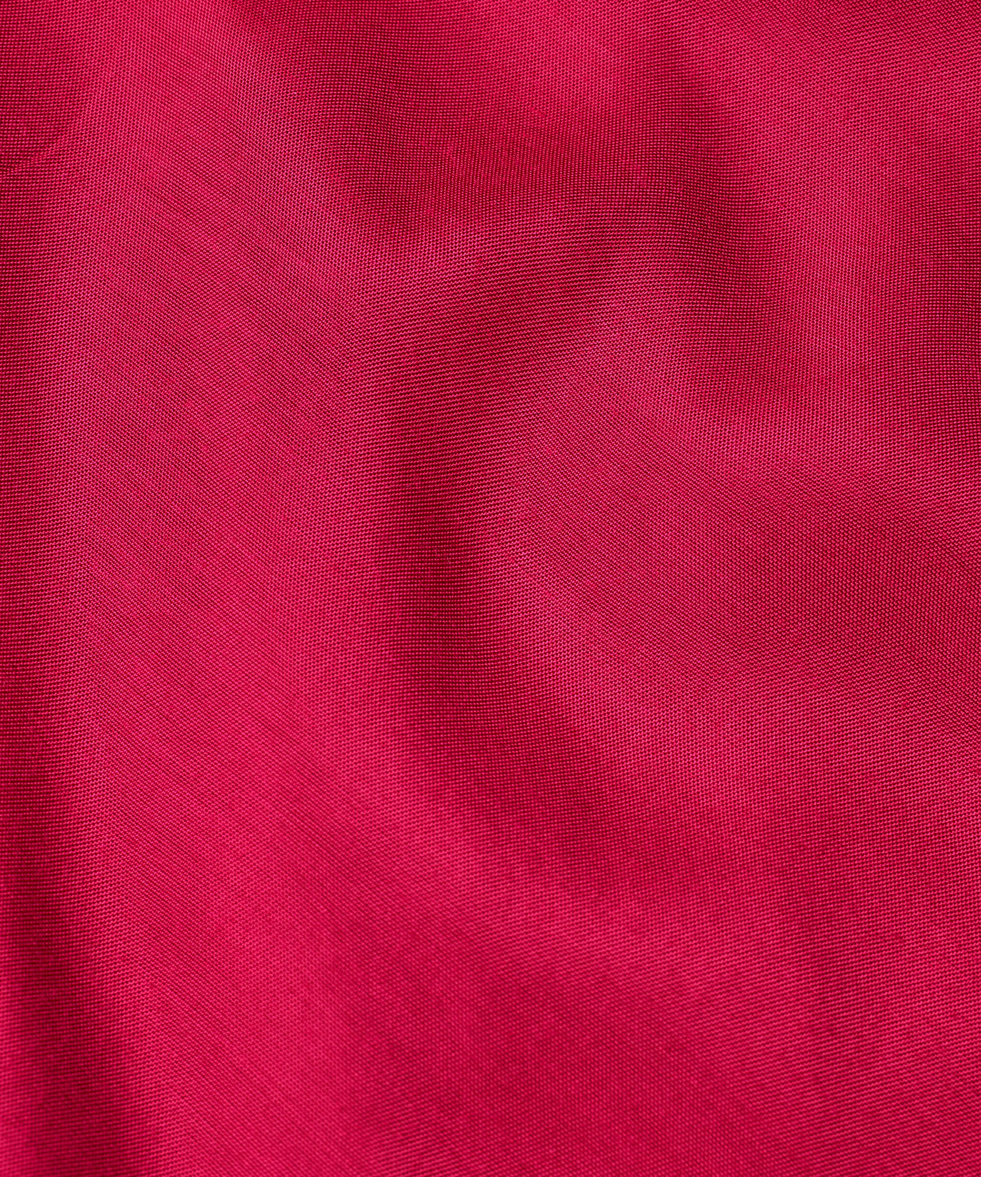 Odell Kjole, Persian Red