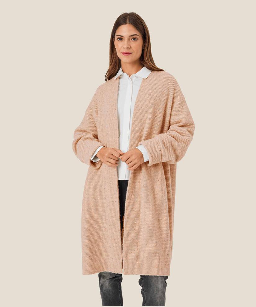 Lianna Cardigan, Bisquit