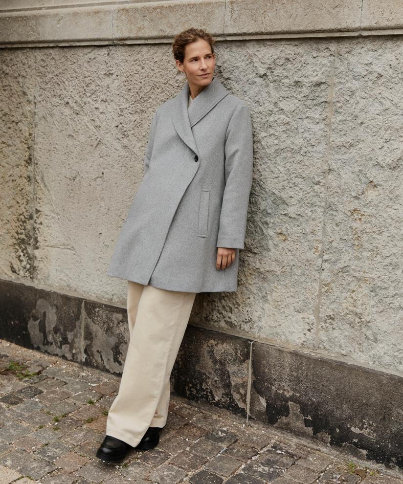 Tatena Uld Frakke, M. Grey mel.