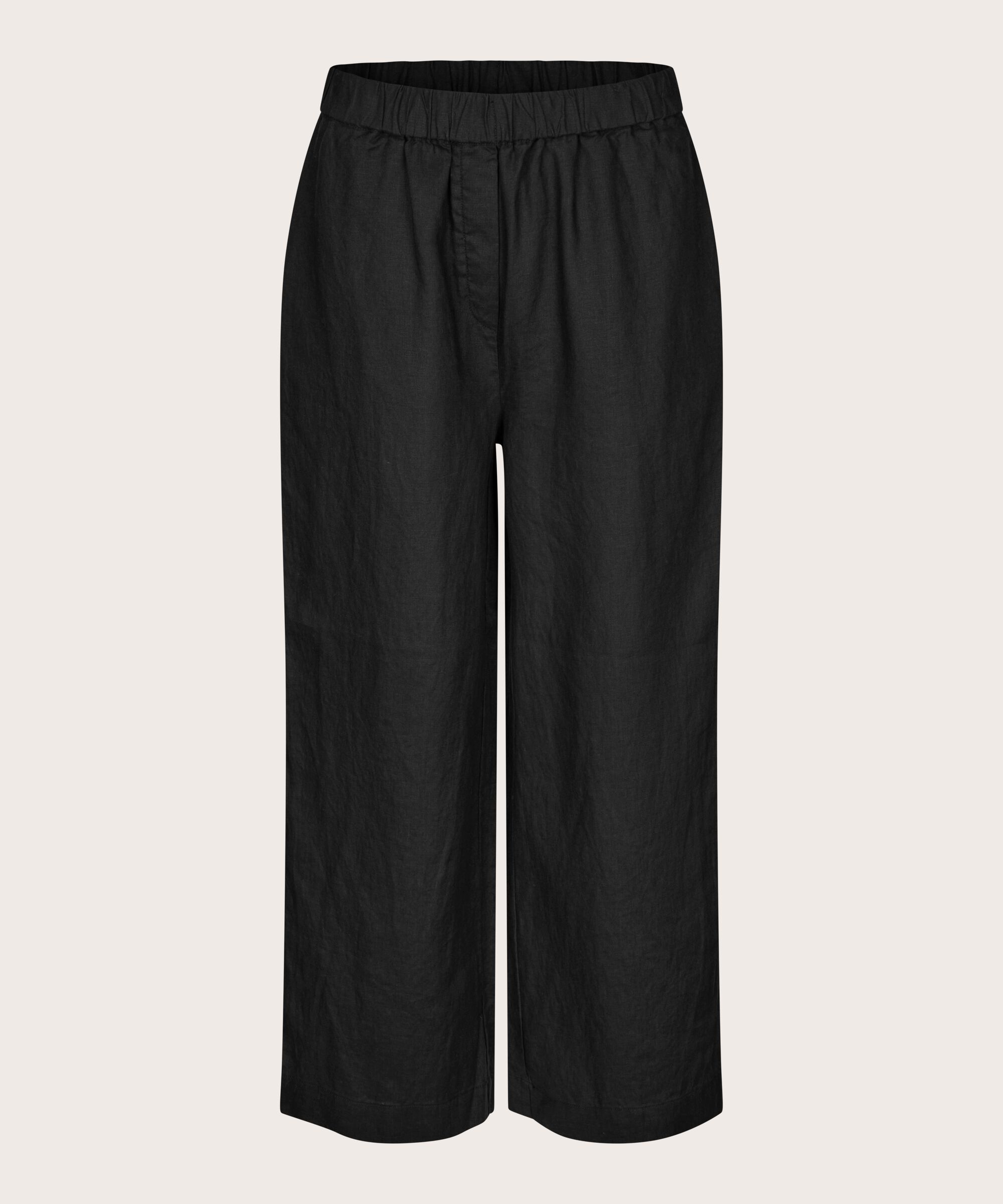 Parini Bukser, Black