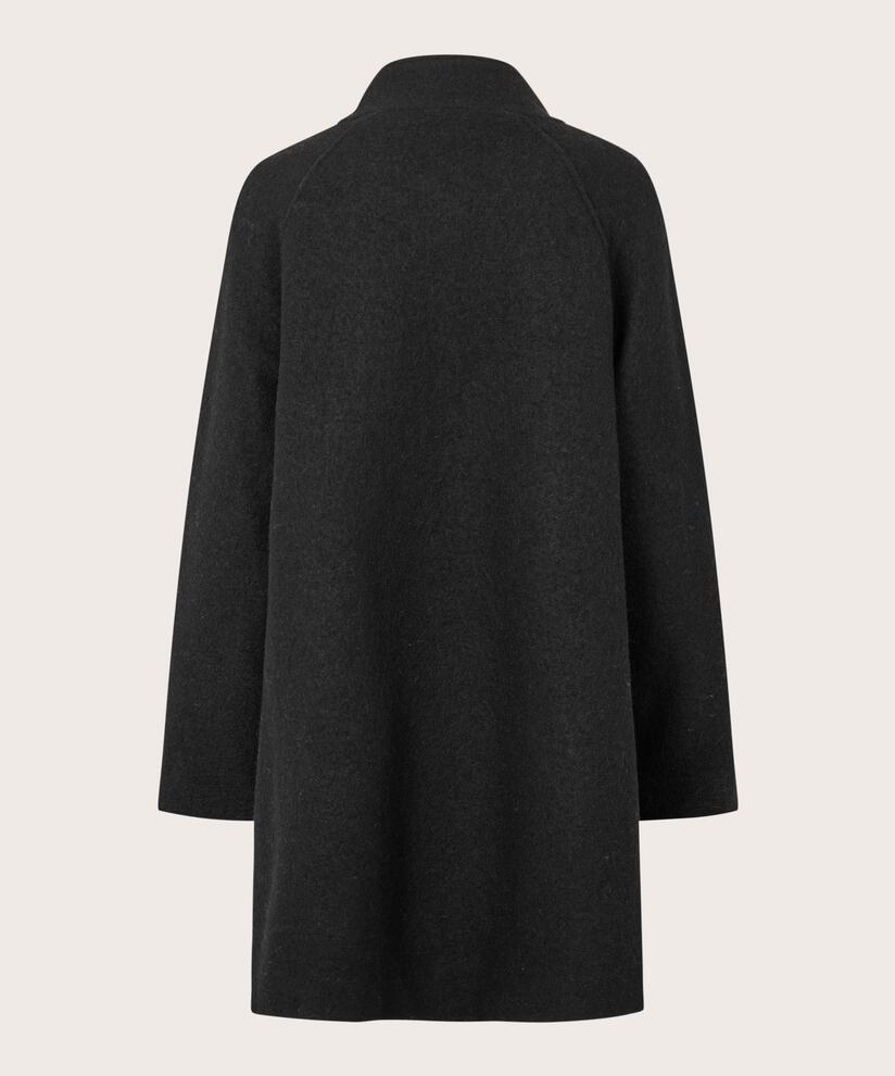 Teresa Uldfrakke, Black