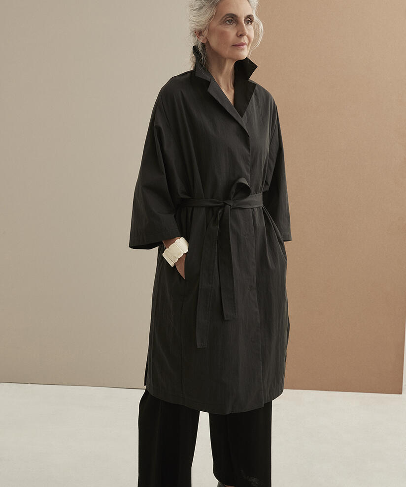 TAMARA FRAKKE, Black