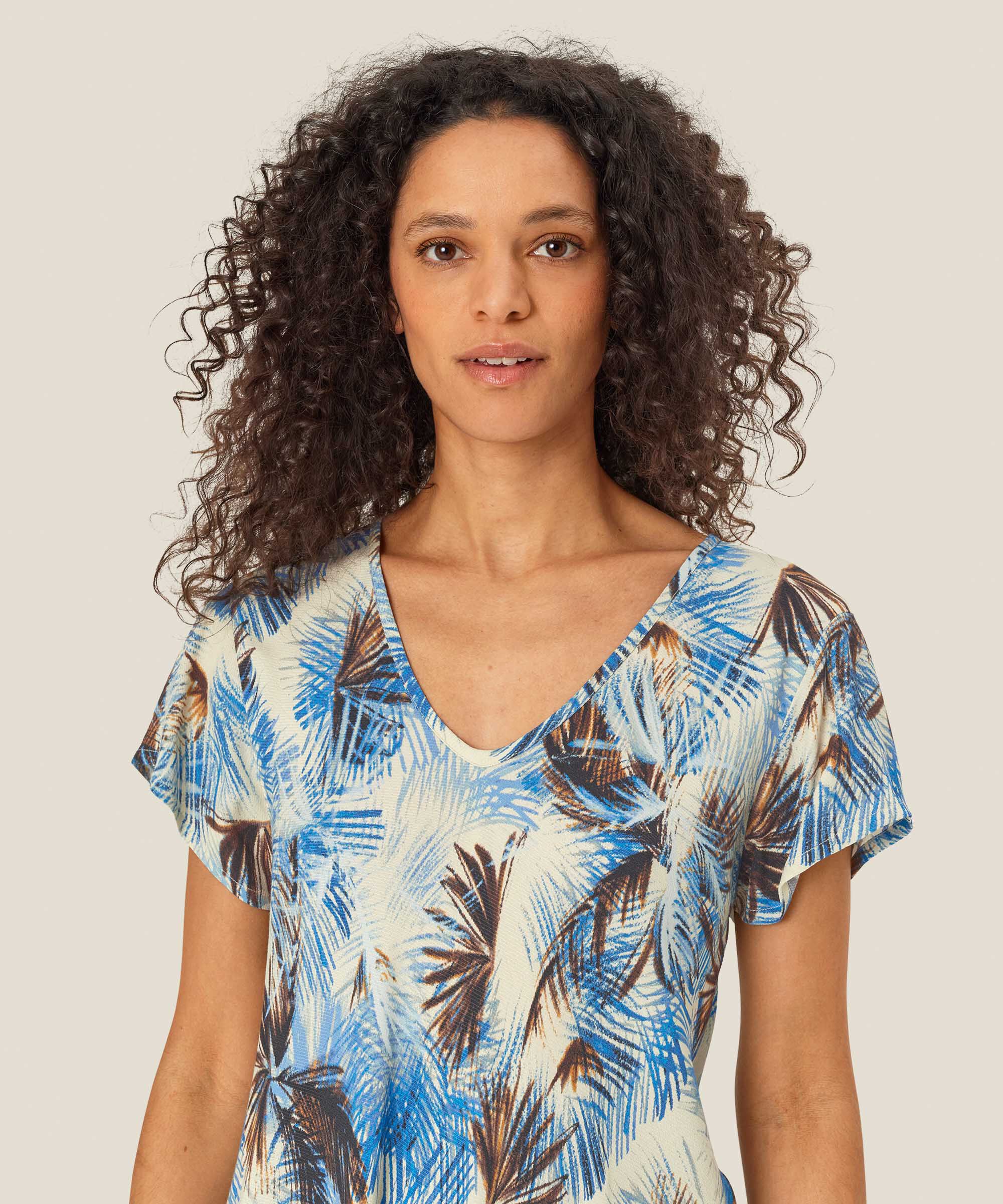 Kallo Top, Della Blue