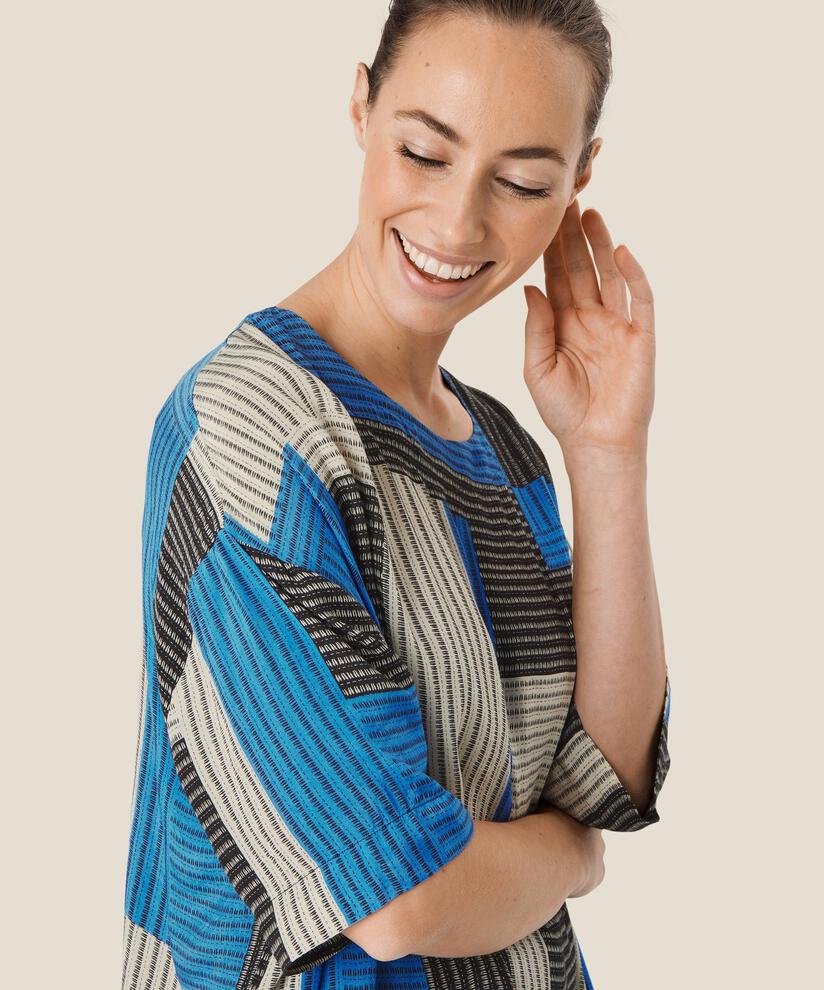 Degana Top, Nebulas Blue