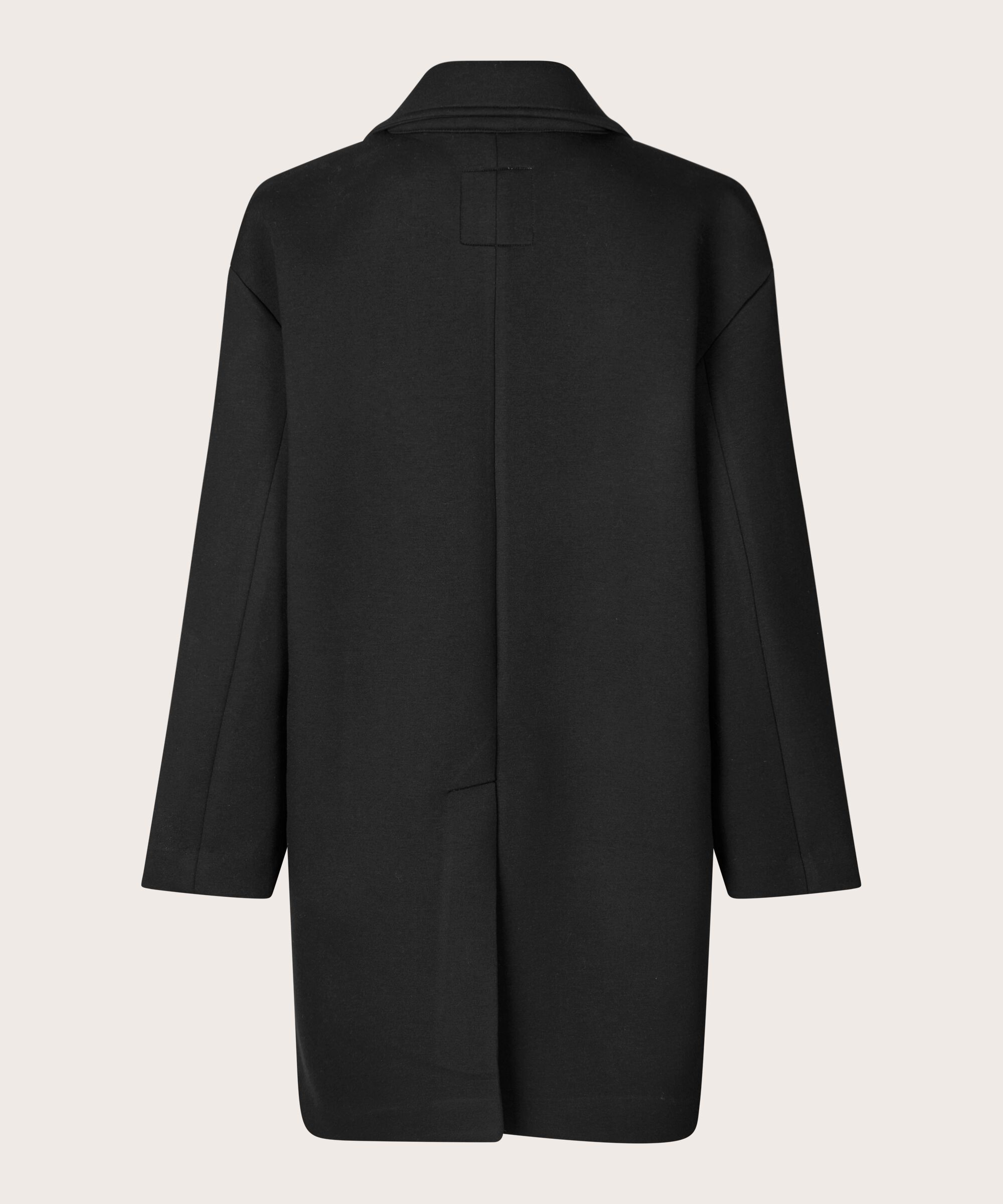 Tyni Frakke, Black