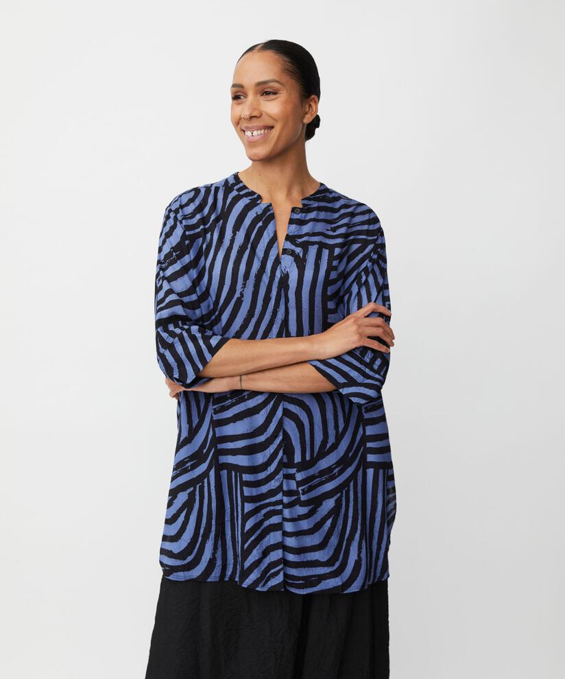 Geam Skjorte, Bijou Blue