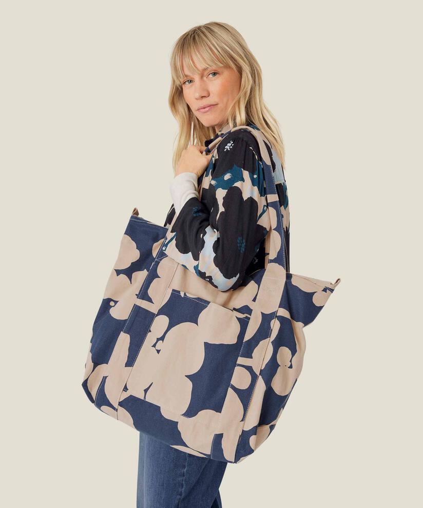 Raka Taske, Pure Cashmere