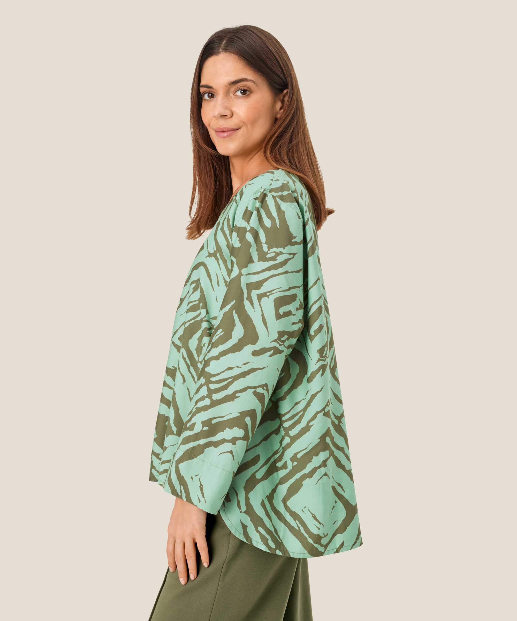 Drean Top, D. Lichen Green