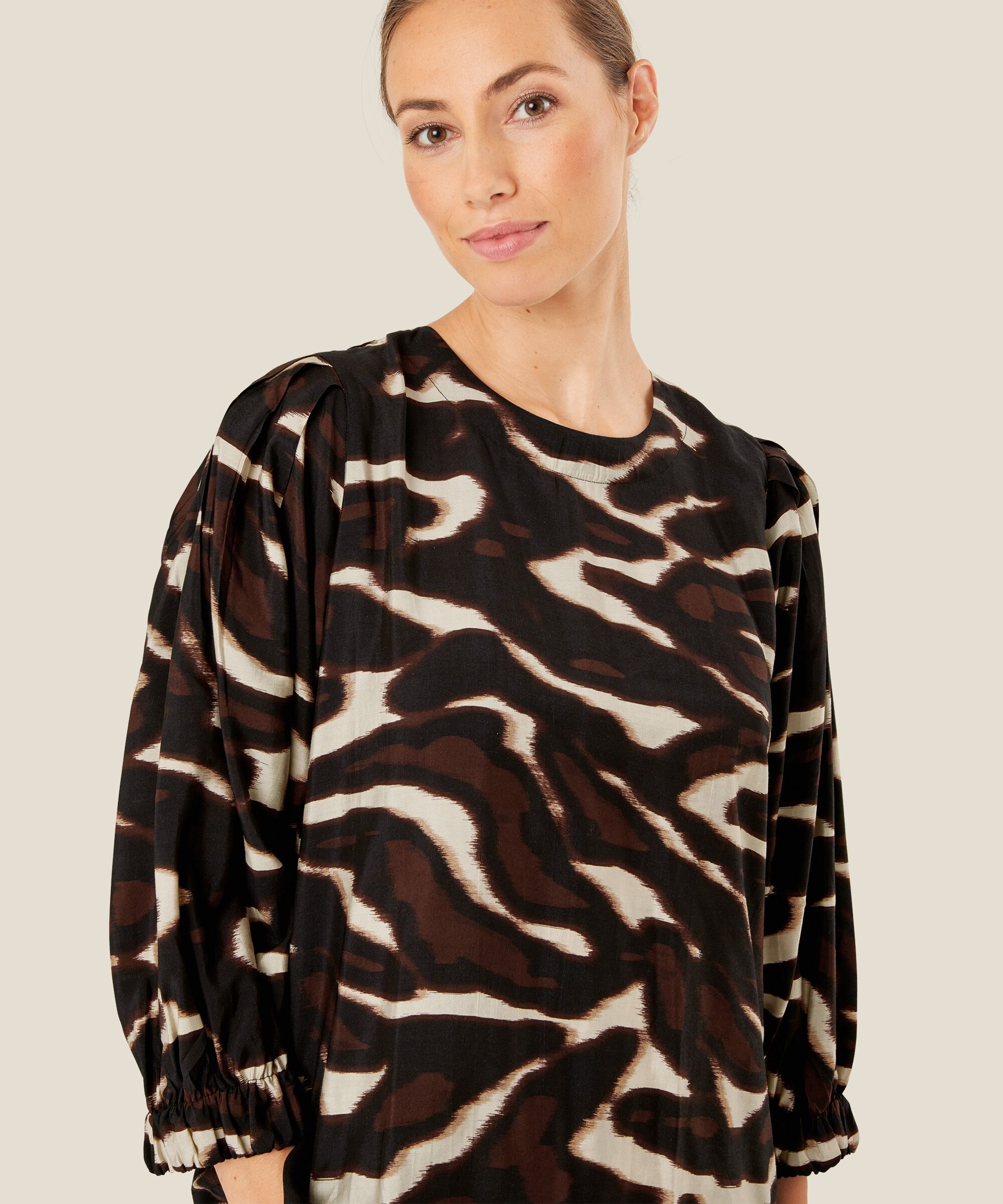 Brisa Top, Coffee Bean