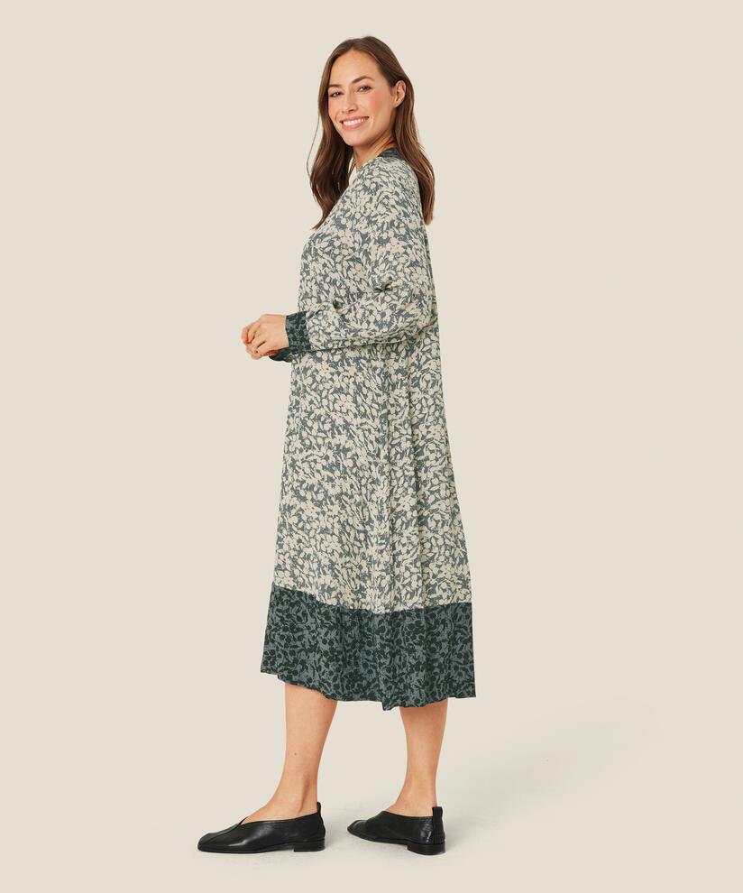 Nazimas Kjole, Balsam Green