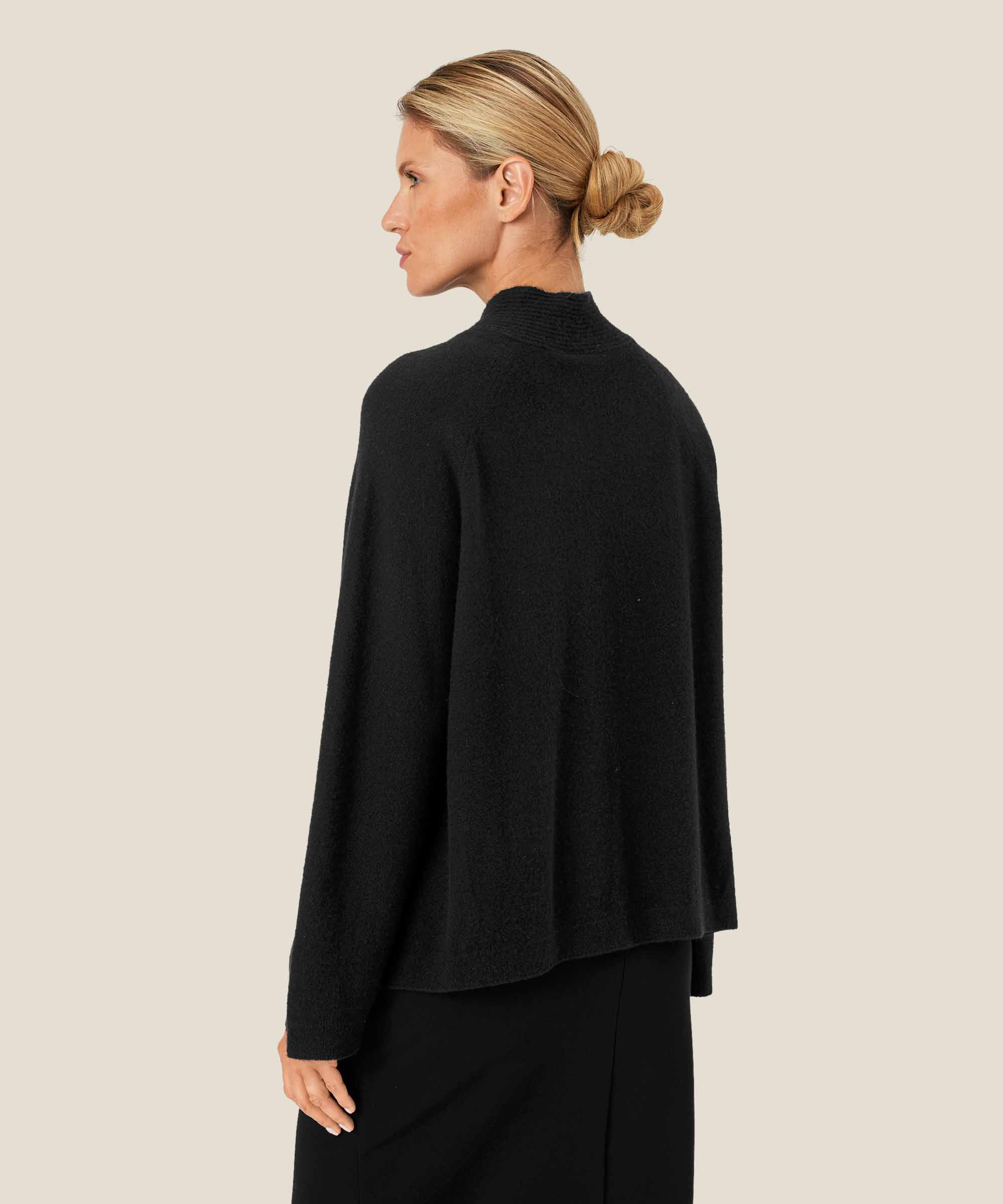 Fadeya Top, Black