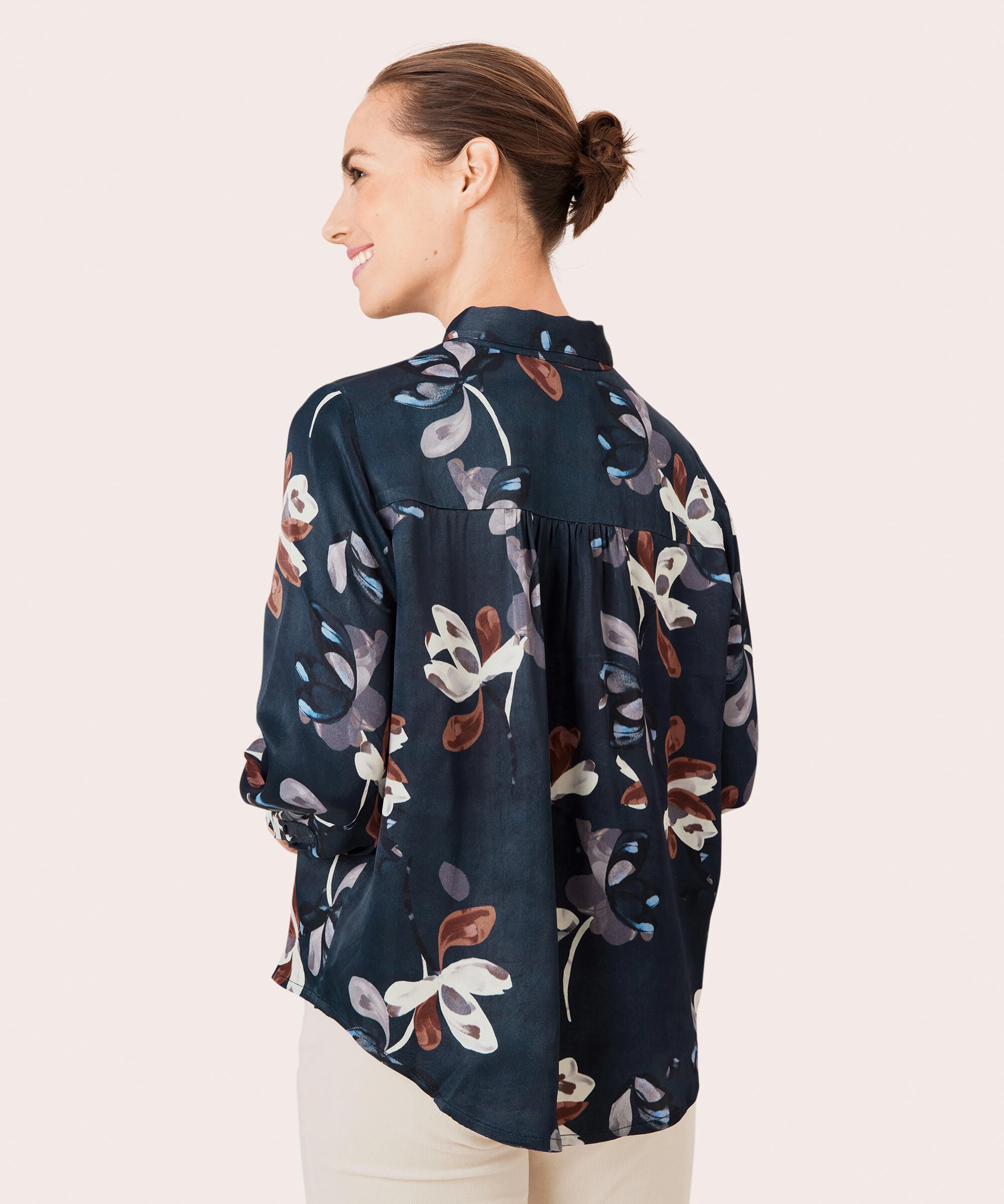 Iranai Skjorte, Navy