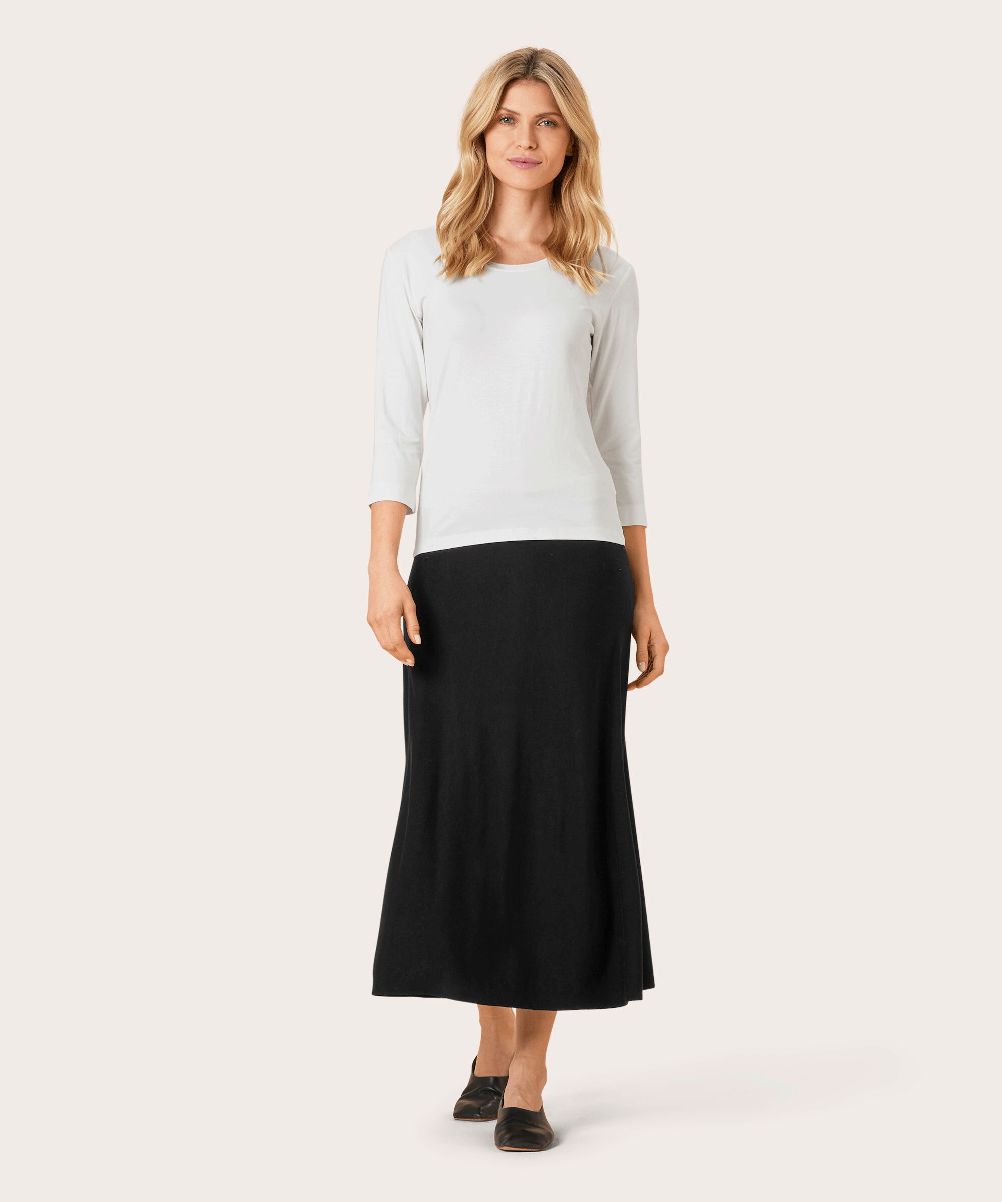 STINA NEDERDEL, Black