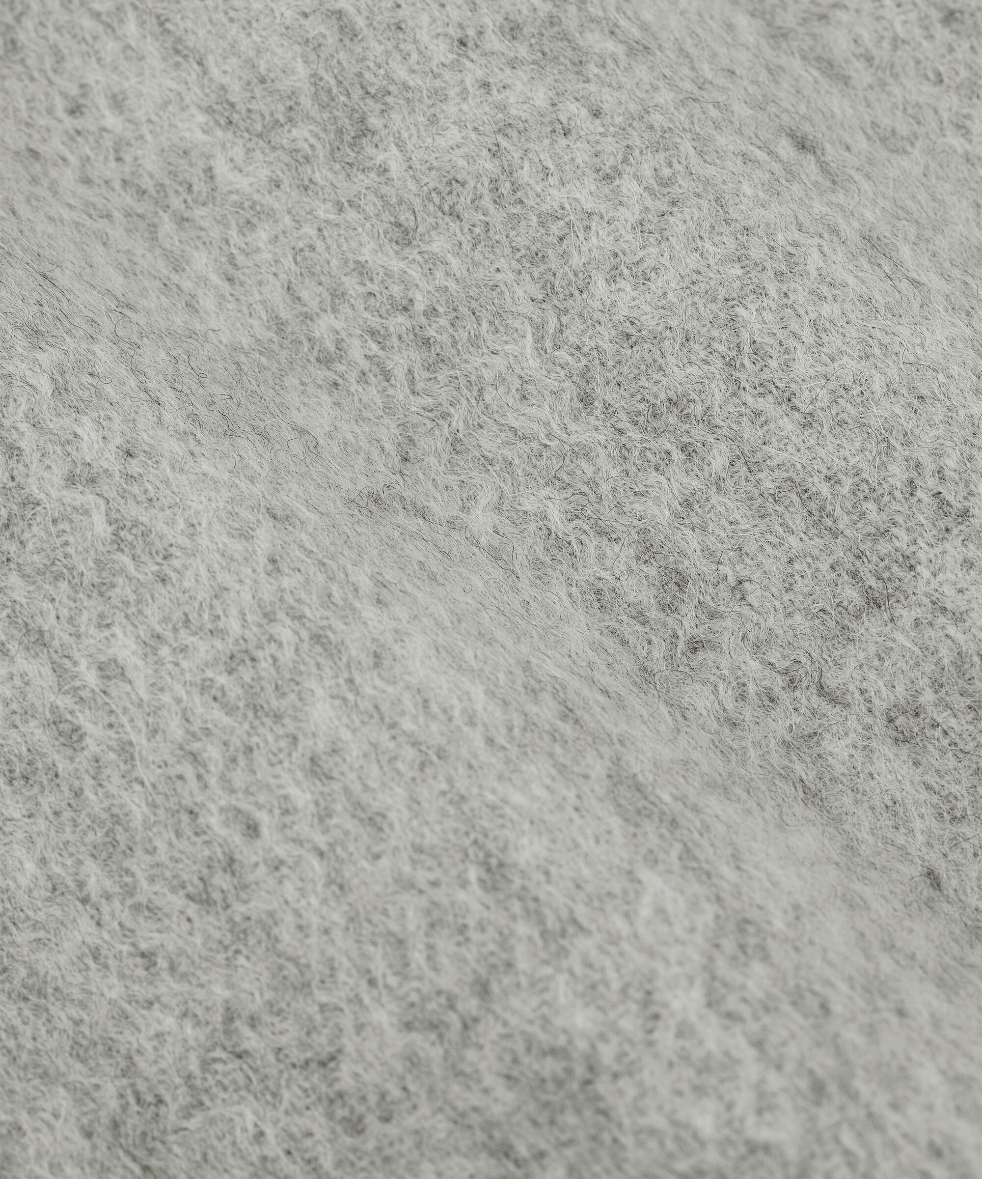 Anna Tørklæde, L. Grey mel.