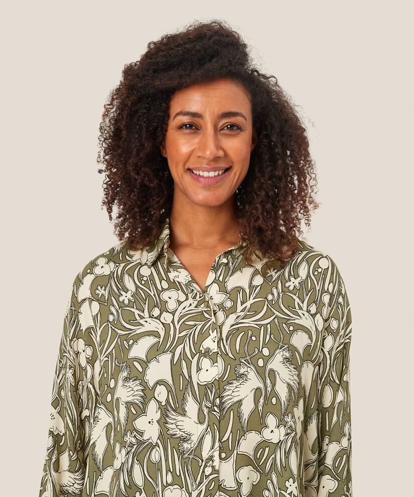 Imma Skjorte, D. Lichen Green