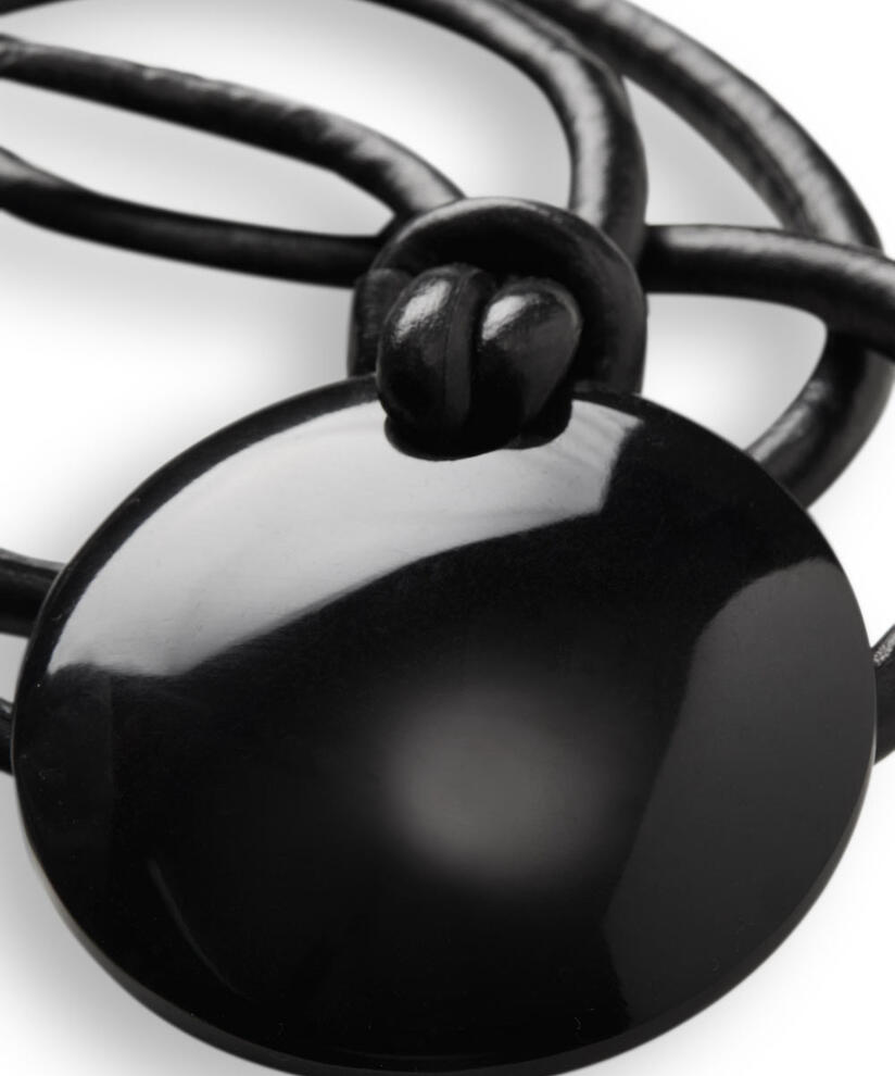 REYANNE HALSKÆDE, Black