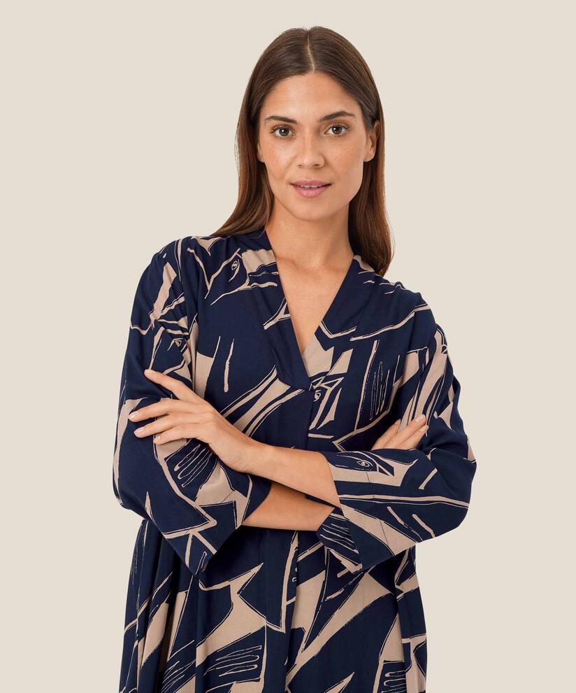 Nasiso Kjole, Navy Blazer