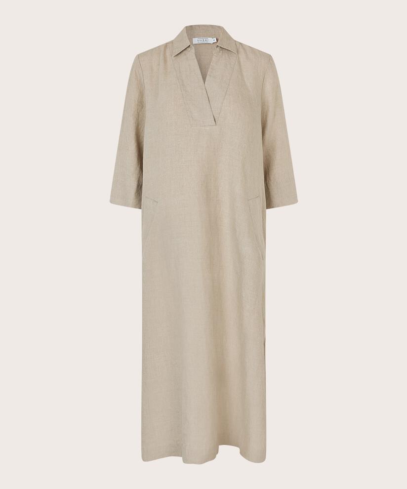 Nikeeta Kjole, Natural