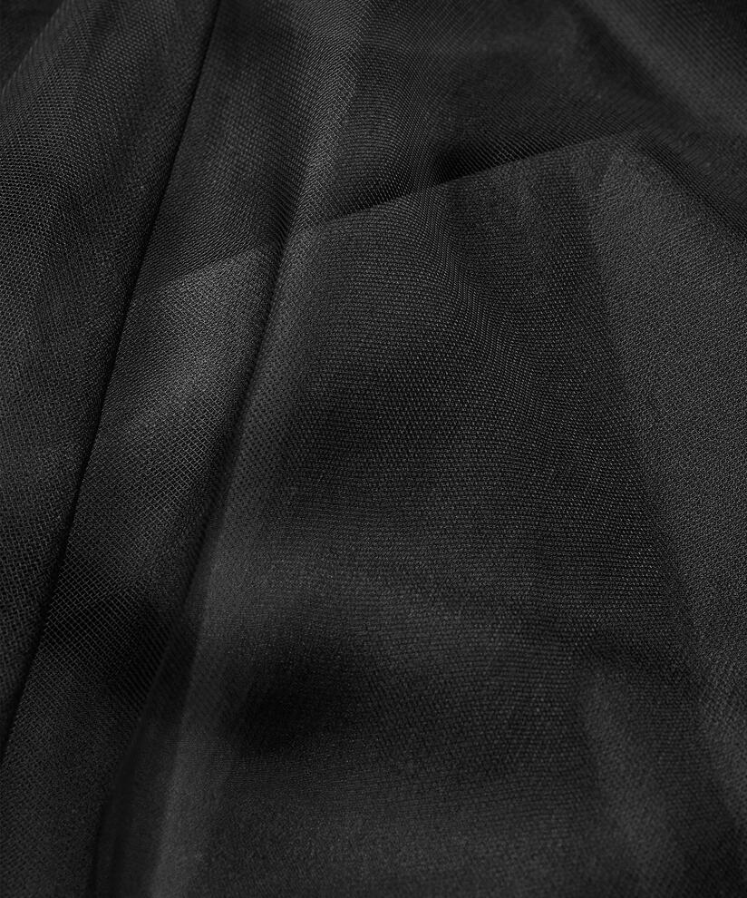 Scarlet Nederdel, Black