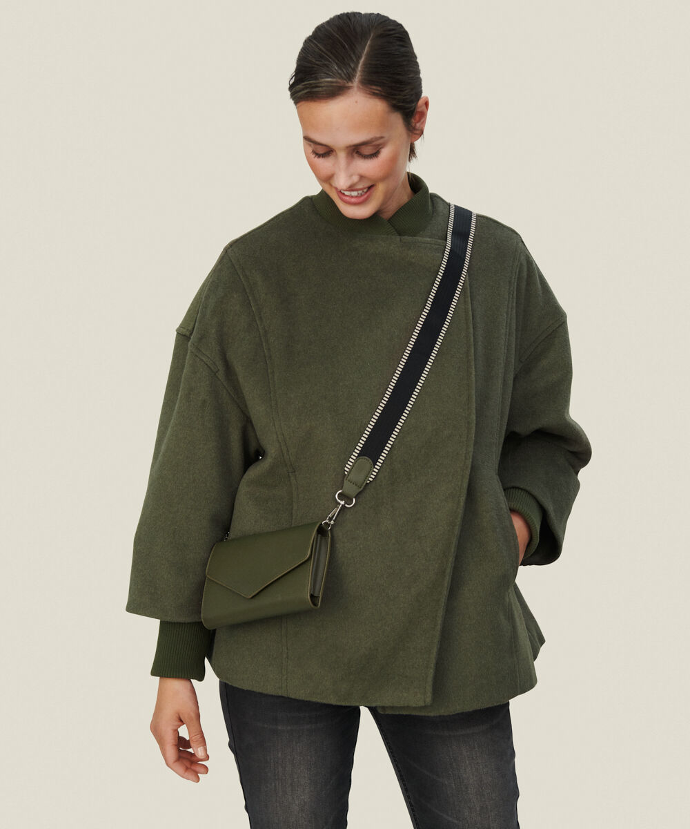 REGITZE TASKE, Capulet olive